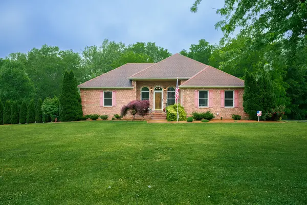 778 Fox Run Ln, Lafayette, TN 37083