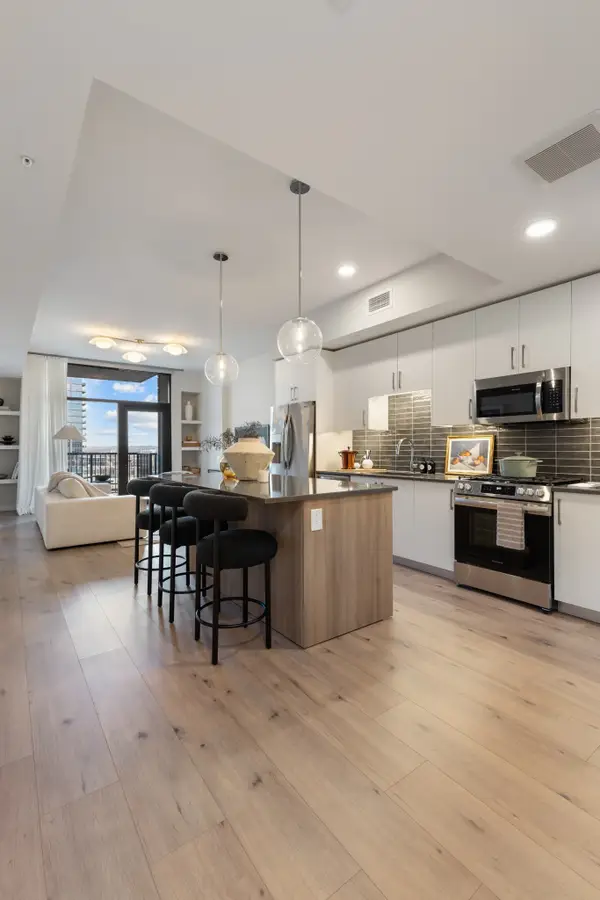 1212 Demonbreun St #A11 (R), Nashville, TN 37203