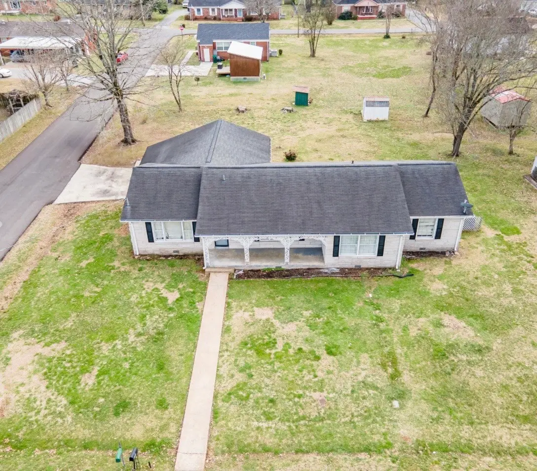 803 Nichols St, Pulaski, TN 38478 - #1