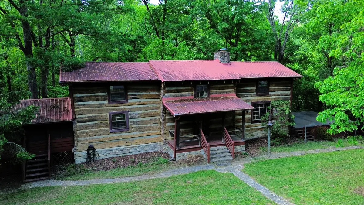2634 Distillery Rd Sw, Greenbrier, TN 37073 - #1