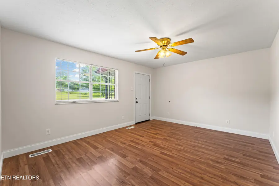 4500 Martel Rd, Lenoir City, TN 37772 - #3