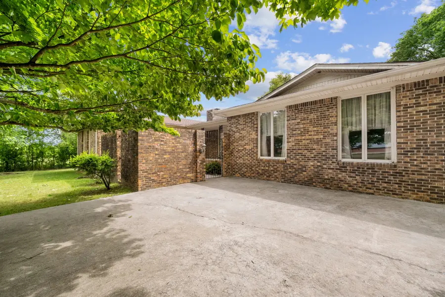 4083 Fayetteville Hwy, Petersburg, TN 37144 - #2
