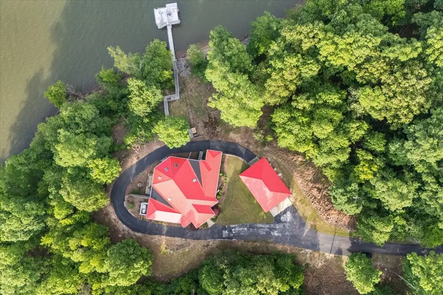 867 River Oaks Dr, Big Sandy, TN 38221 - #2