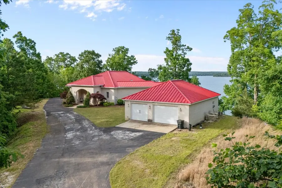 867 River Oaks Dr, Big Sandy, TN 38221 - #3