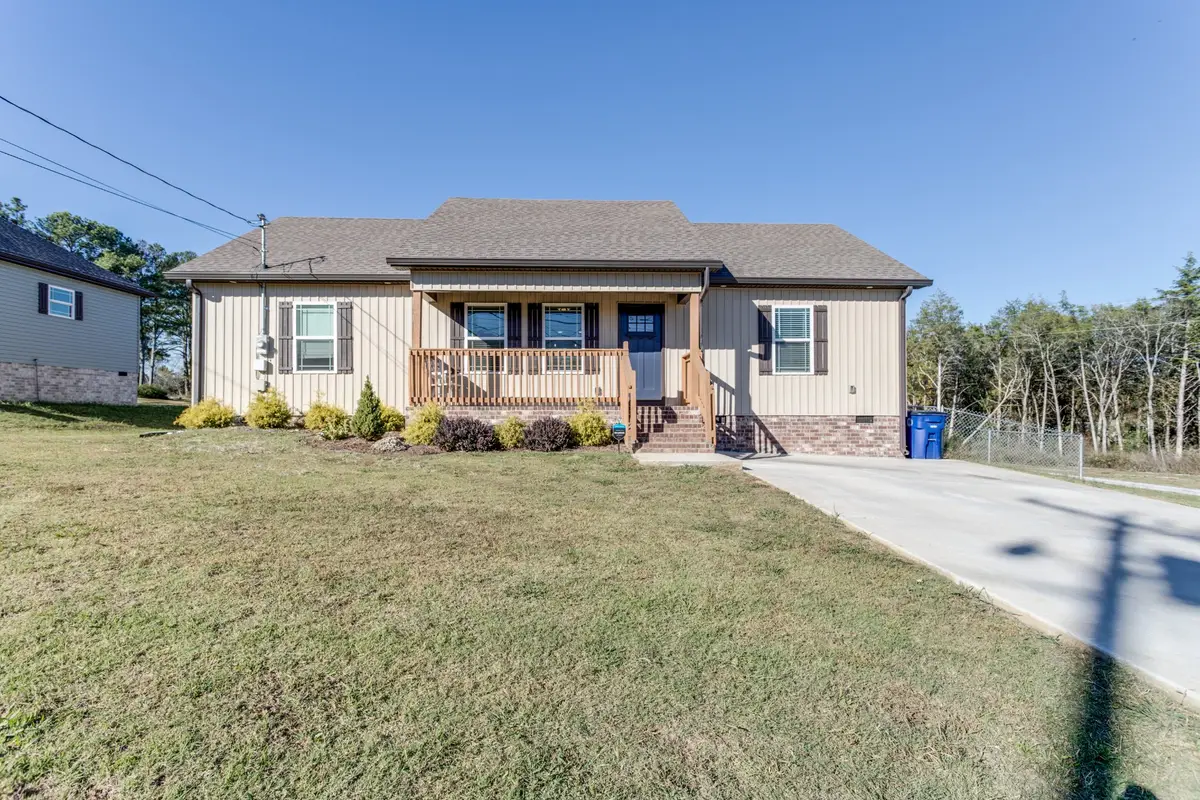 1390 W Lane St, Shelbyville, TN 37160 - #1