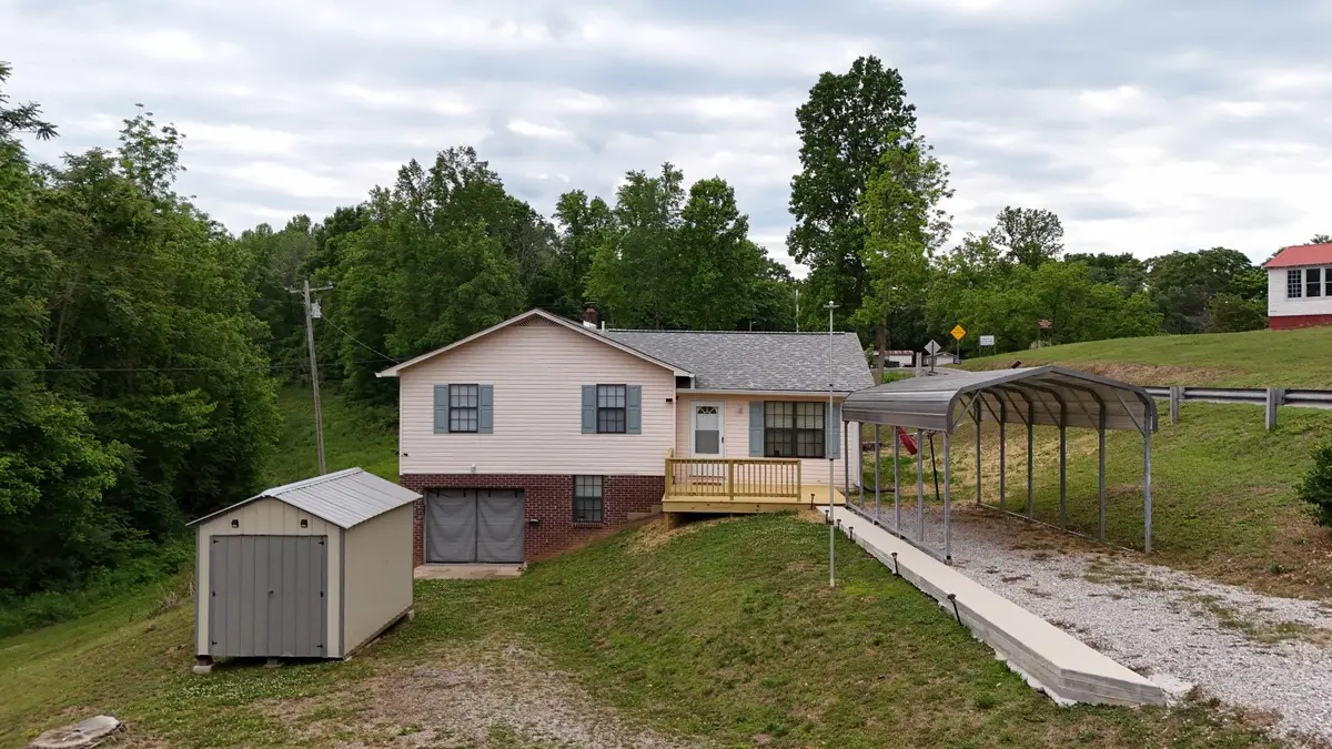 1825 Free Hill Rd, Celina, TN 38551 - #1