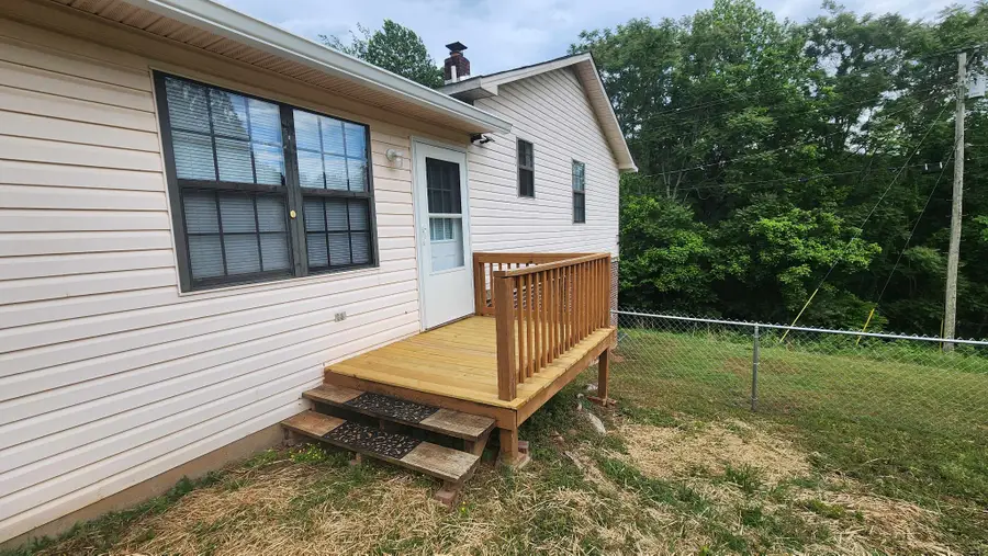 1825 Free Hill Rd, Celina, TN 38551 - #2