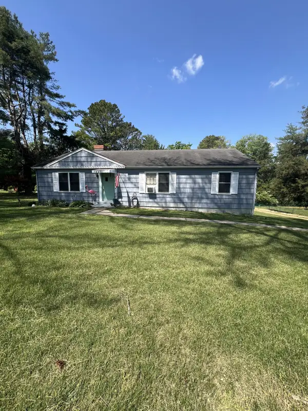 907 Camellia Dr, Columbia, TN 38401