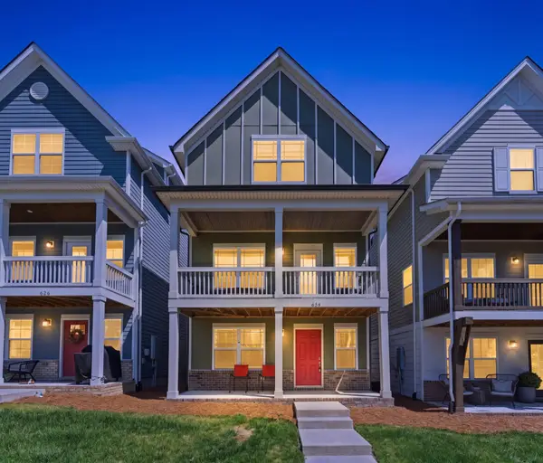 624 Parkvue Place Dr, Nashville, TN 37221