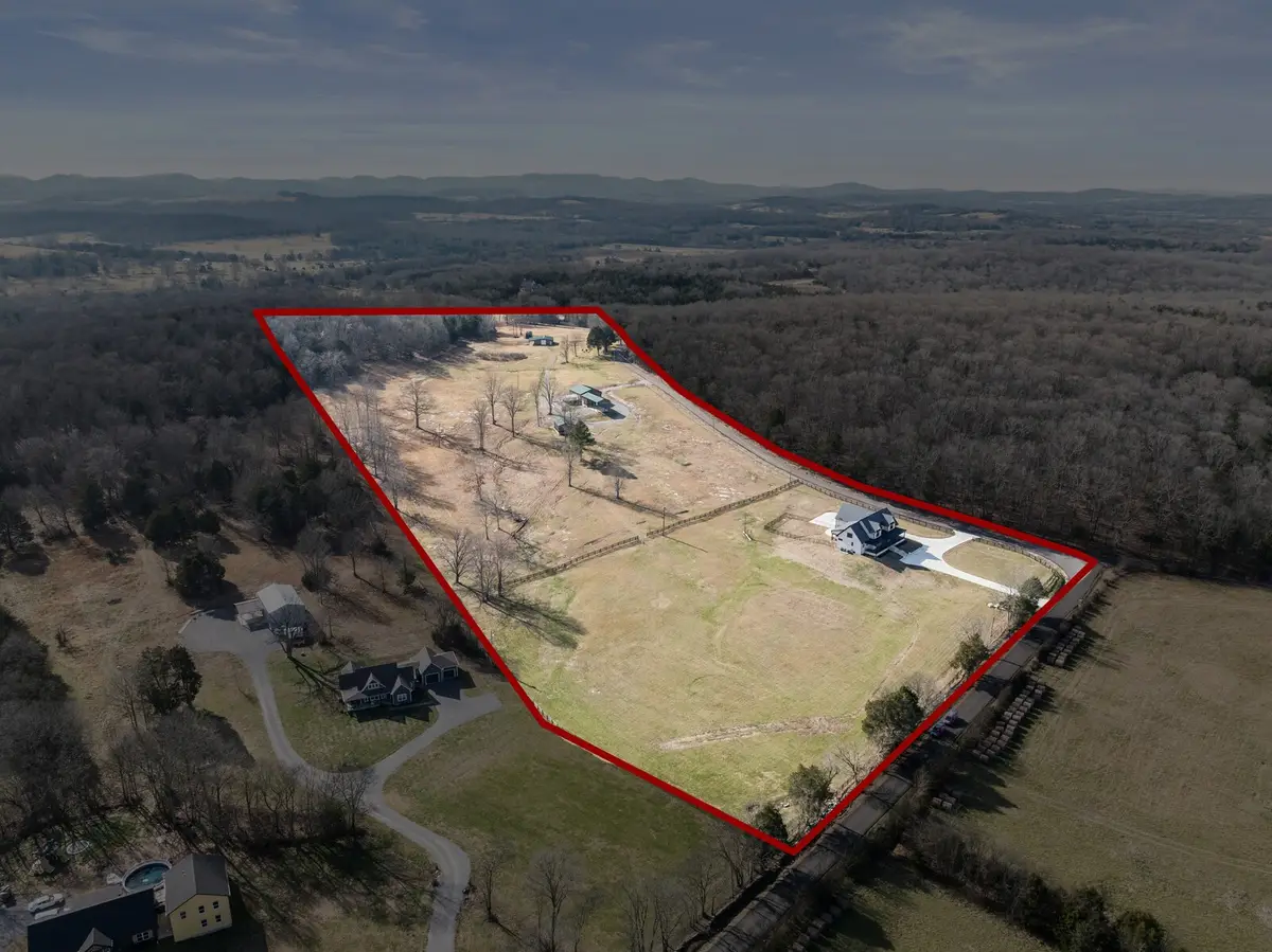 3755 Holmes Gap Rd, Watertown, TN 37184 - #1