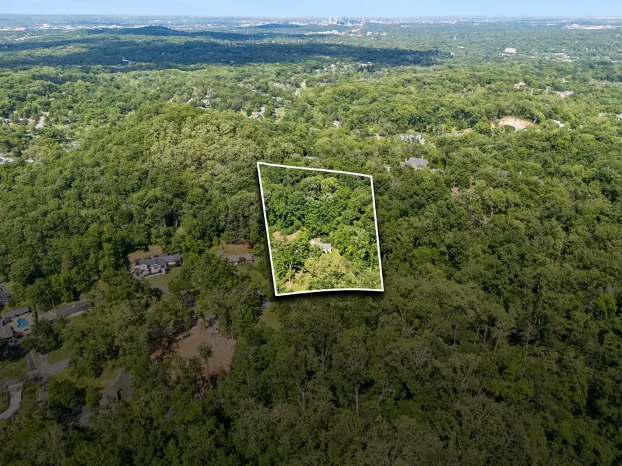 208 Baskin Dr, Nashville, TN 37205 - #2