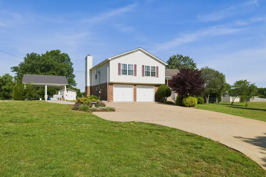 397 Canaan Rd, Columbia, TN 38401 - #3