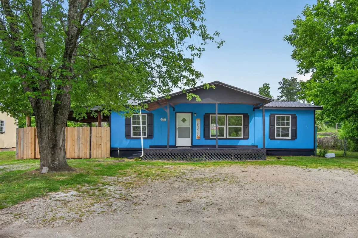 111 Little Ln, Harriman, TN 37748 - #1