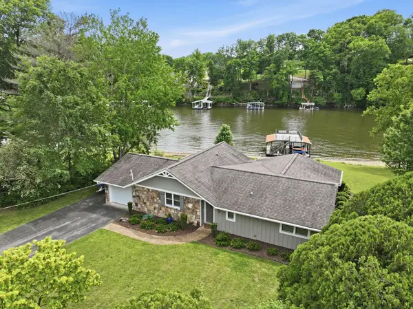 659 Westwood Ln, Estill Springs, TN 37330