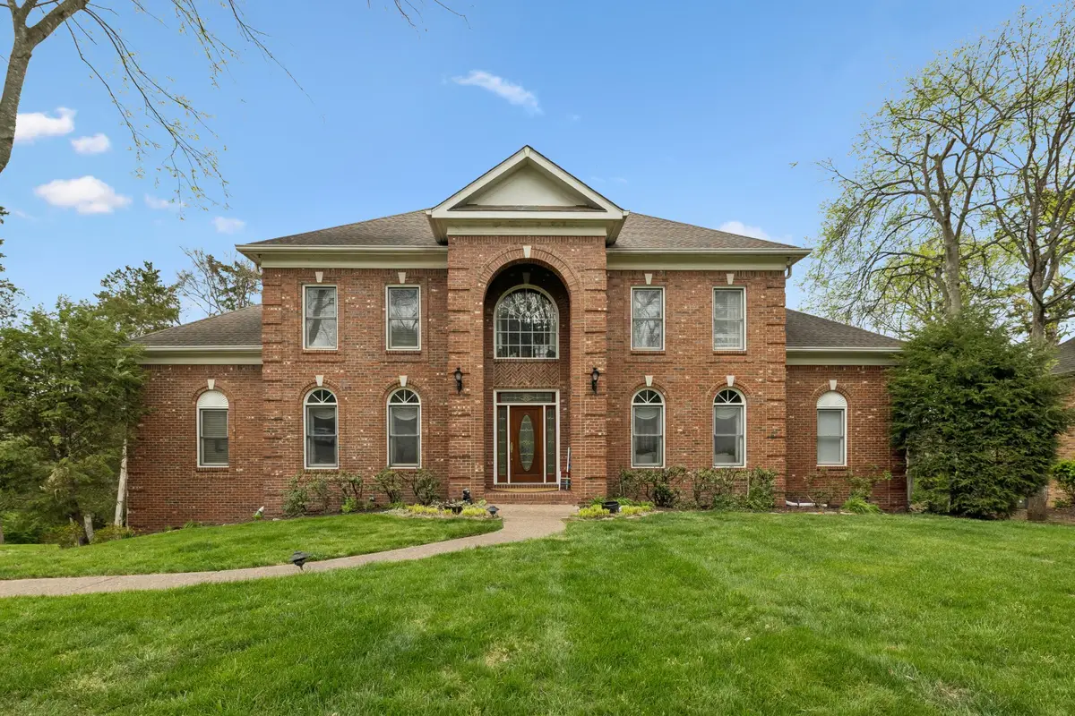 1022 Stonebridge Park Dr, Franklin, TN 37069 - #1
