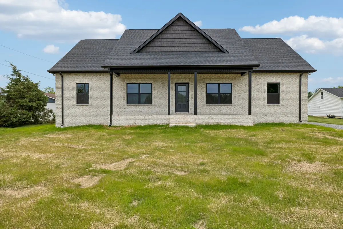 1702 Ellington Dr, Lafayette, TN 37083 - #1