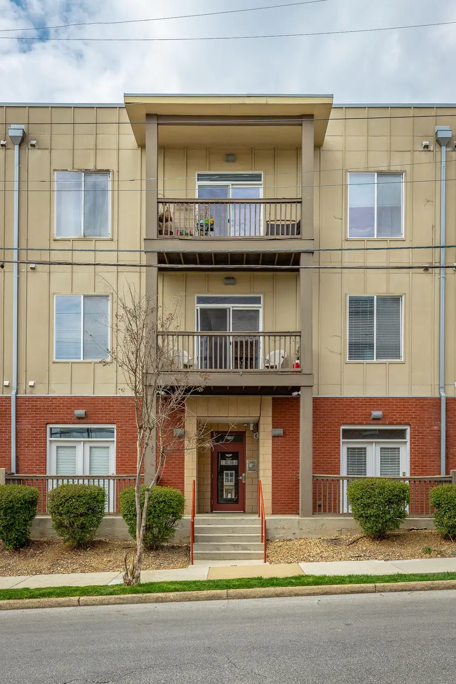 863 Flynn Street #Apt 204, Chattanooga, TN 37403 - #2