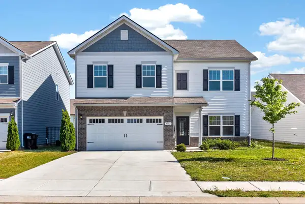 3712 Capstone Dr, Murfreesboro, TN 37128