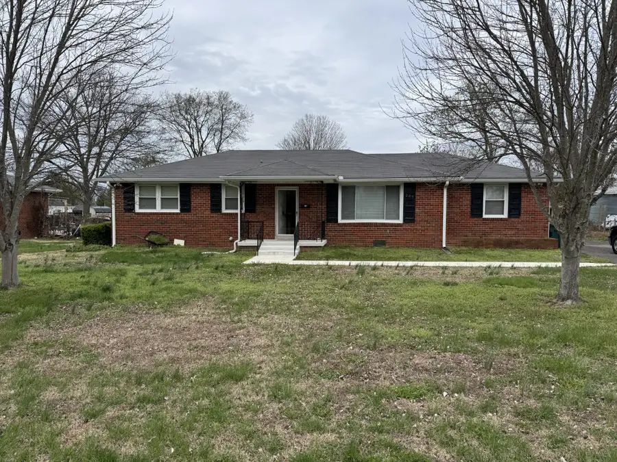 207 Elmwood Dr, Lebanon, TN 37087 - #2