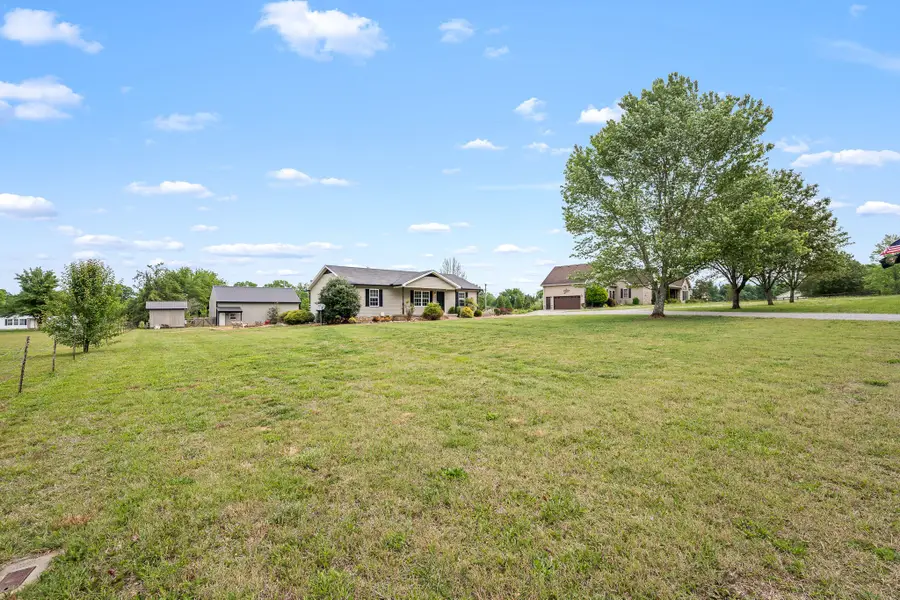 1068 Frank Martin Rd, Shelbyville, TN 37160 - #2