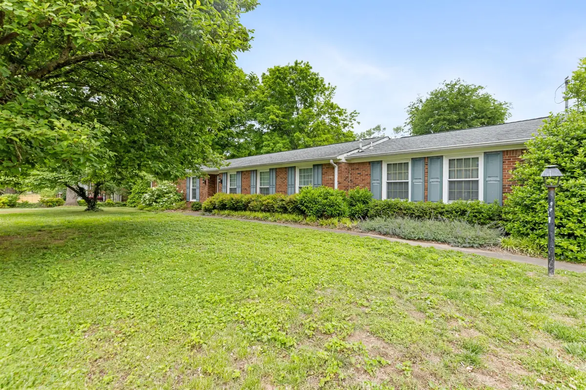 104 Fairmont Dr, Franklin, TN 37064 - #1