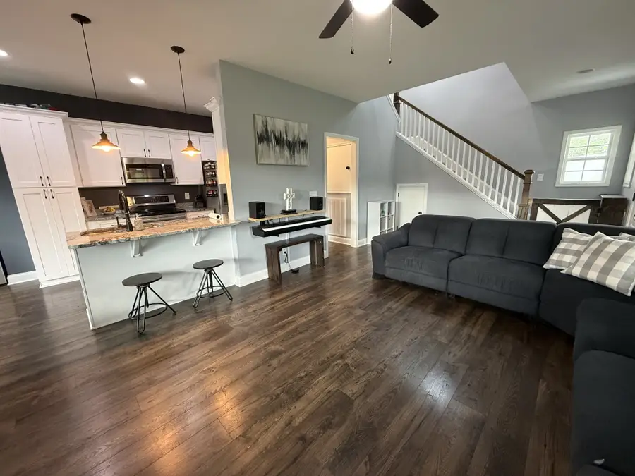 802 E Main St, Watertown, TN 37184 - #3
