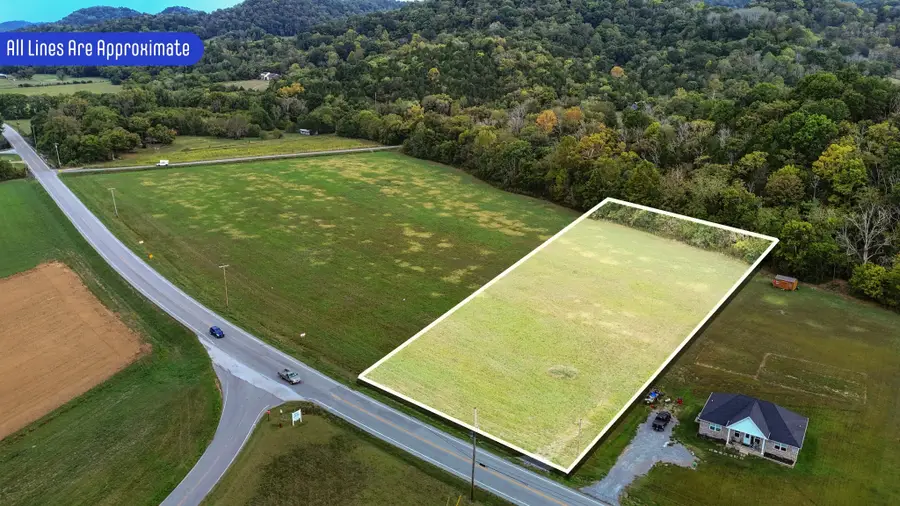 8 Hartsville Road, Lafayette, TN 37083 - #2