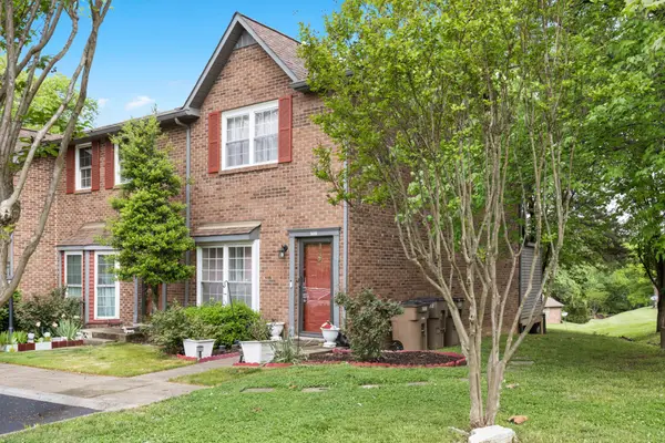 500 Hickory Glade Dr, Antioch, TN 37013