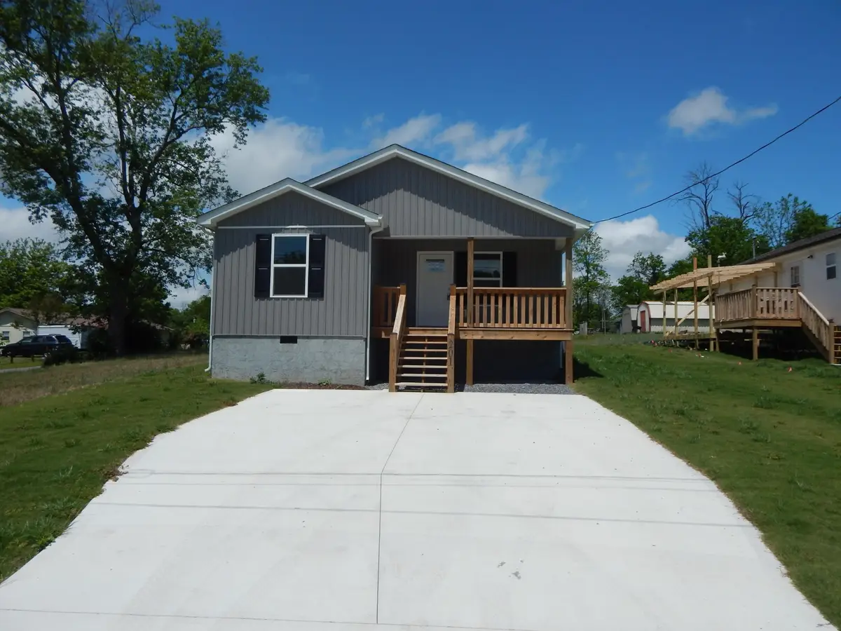 201 Kelsey Street, Etowah, TN 37331 - #1