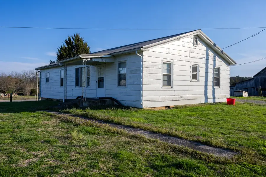 762 Old Tellico Highway N, Madisonville, TN 37354 - #2