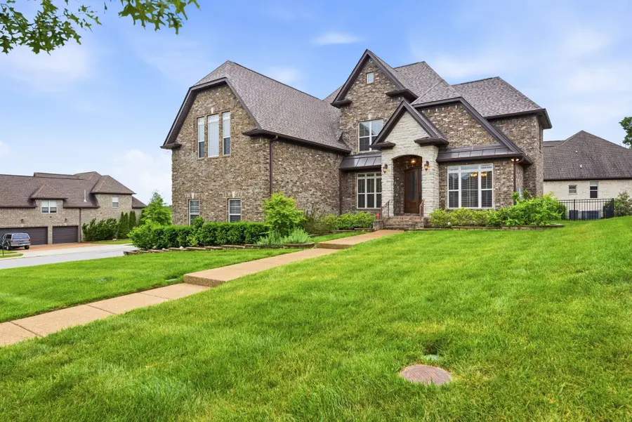503 Montrose Dr, Mount Juliet, TN 37122 - #2