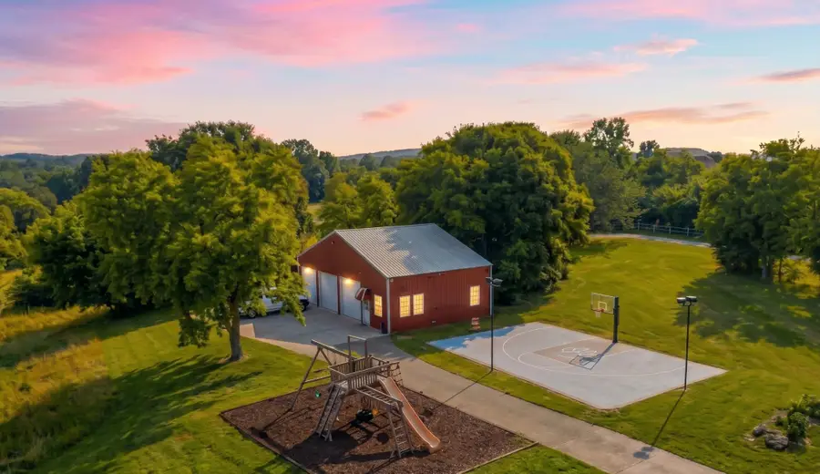 1357 Madison Creek Rd, Goodlettsville, TN 37072 - #3