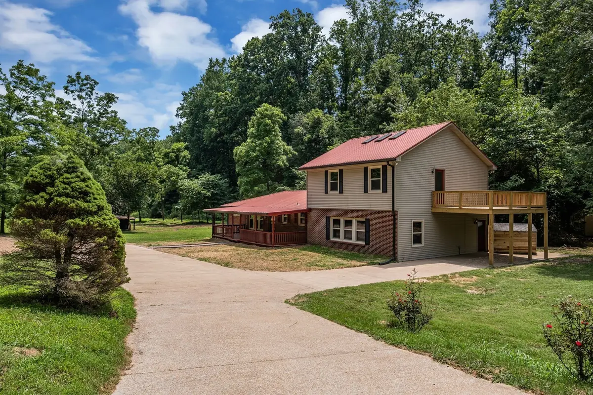 5940 Hassells Creek Ln, Lyles, TN 37098 - #1