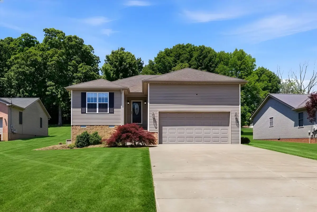 873 Linneth Dr, Hopkinsville, KY 42240 - #1