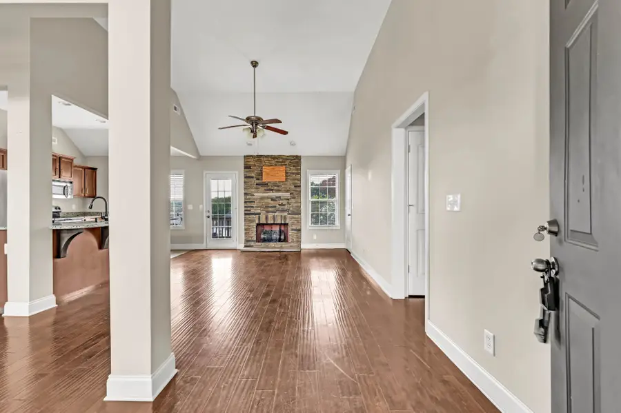 410 River Heights Dr, Clarksville, TN 37040 - #3