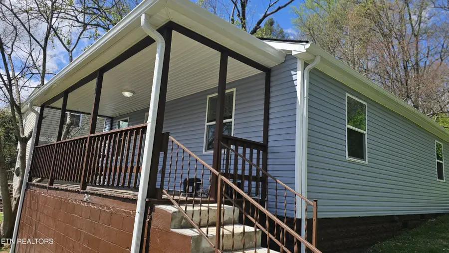3807 Hampton Ave, Knoxville, TN 37914 - #3