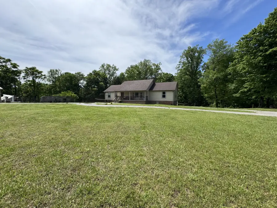 3550 John Taylor Rd, Woodlawn, TN 37191 - #2