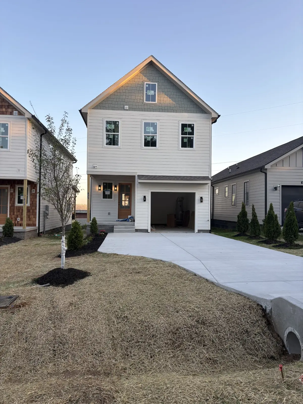 635 Clairidge Dr, Nashville, TN 37214 - #1
