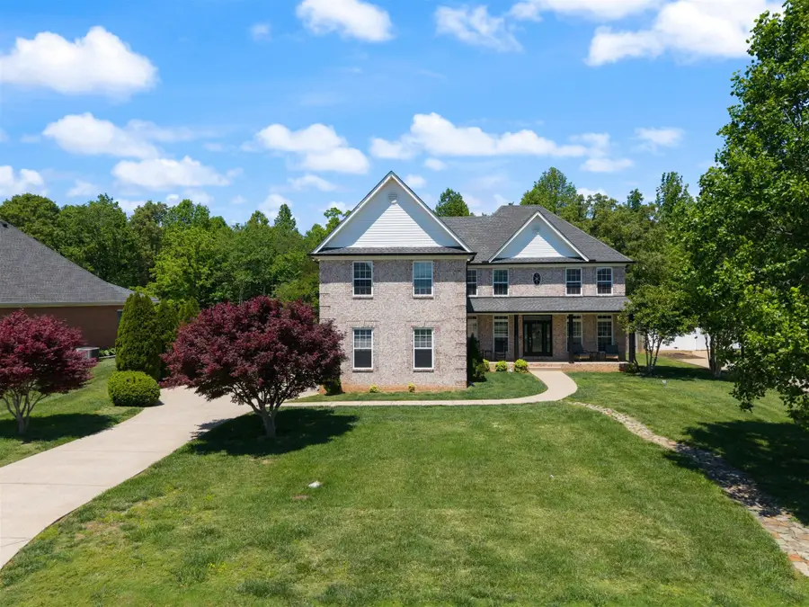 1135 Kacie Dr, Pleasant View, TN 37146 - #2