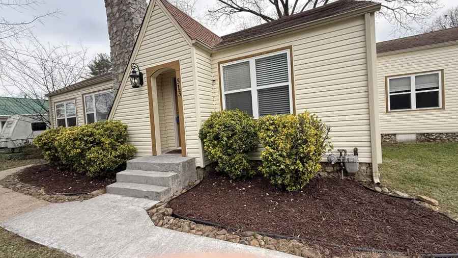 513 Oak Street, Athens, TN 37303 - #2