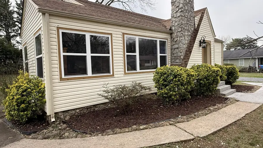 513 Oak Street, Athens, TN 37303 - #3
