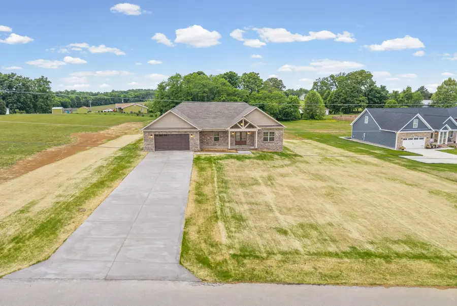 445 N Ridge Dr, Hopkinsville, KY 42240 - #2