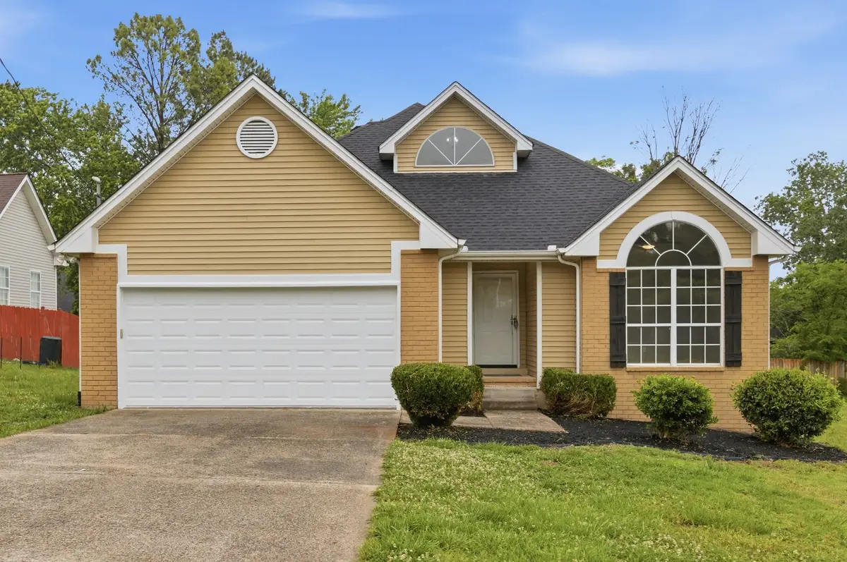 108 Pioneer Ln, La Vergne, TN 37086 - #1