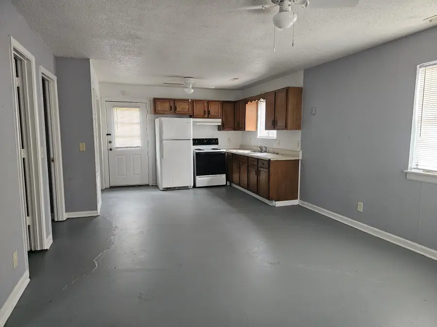 212 Cedar River Rd, Shelbyville, TN 37160 - #3