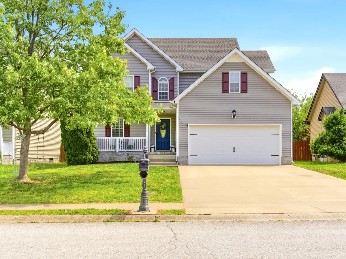 3743 Fox Hole Dr, Clarksville, TN 37040 - #1