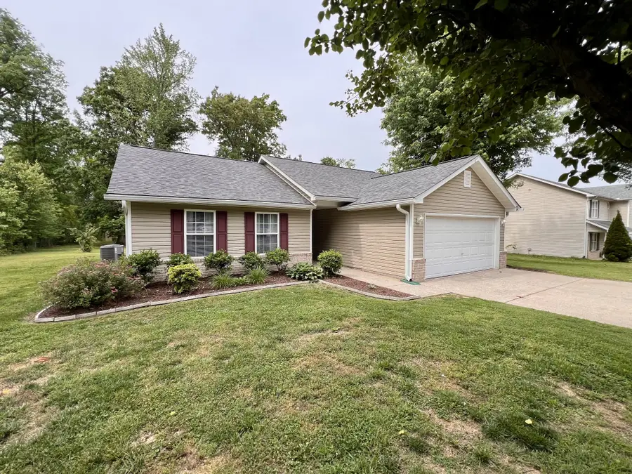 105 Pleasant Ln, White House, TN 37188 - #2