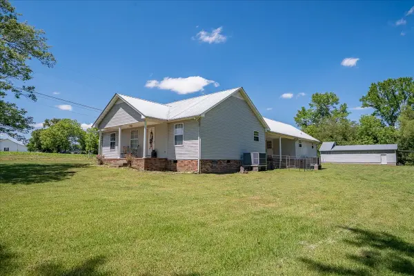 706 Tingle Trapp Road, Lawrenceburg, TN 38464