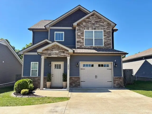 306 College St, Burns, TN 37029 - #1