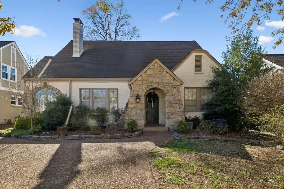239 Cherokee Rd, Nashville, TN 37205 - #1