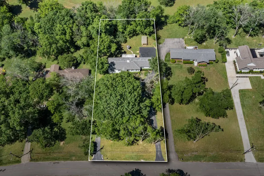 2704 Windemere Dr, Nashville, TN 37214 - #2